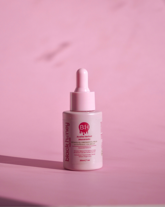 Aceite herbal macerado